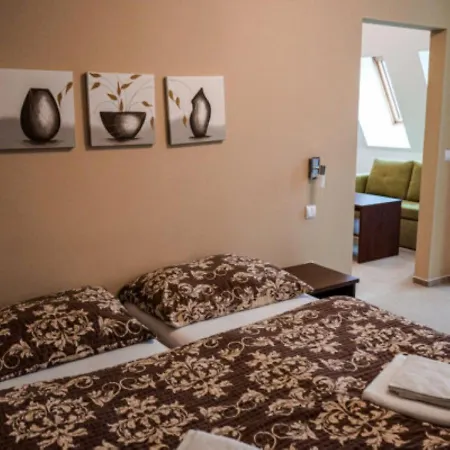 Belaria - Wellness, Bazen Hotel 3*